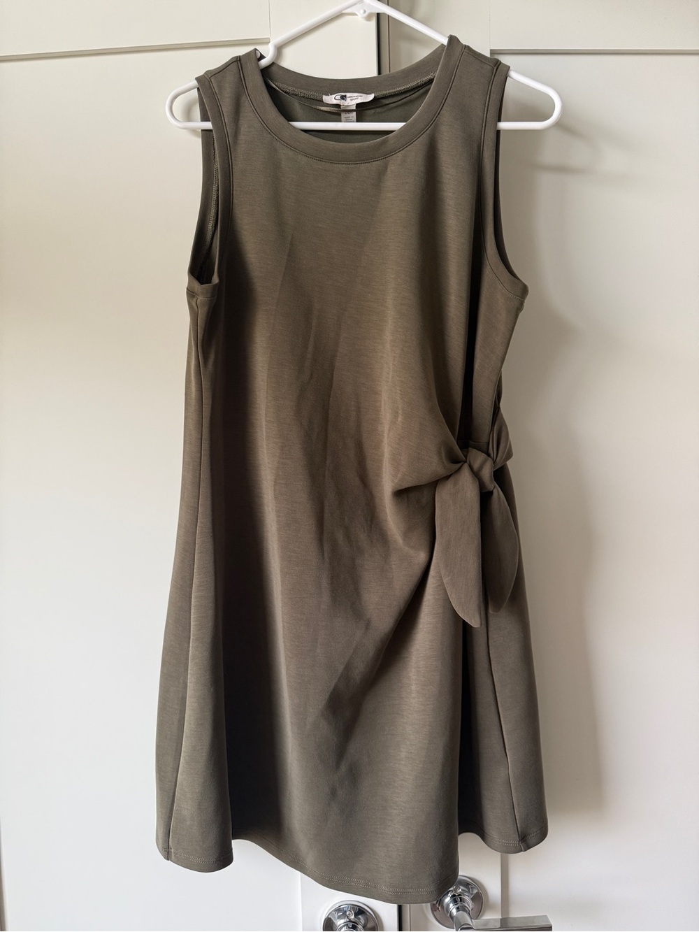 Sleeveless Side-Tie Dress, Size L by Cable & Gauge